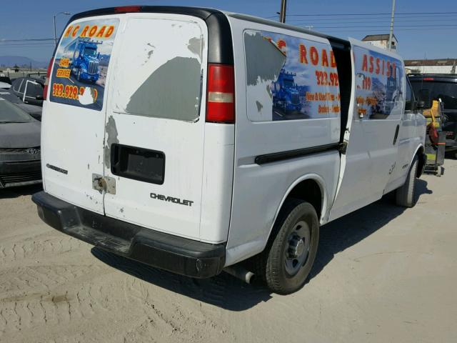 1GCGG25V561246457 - 2006 CHEVROLET EXPRESS G2 WHITE photo 4