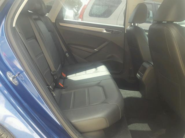 1VWDT7A35HC019922 - 2017 VOLKSWAGEN PASSAT R-L BLUE photo 6