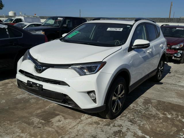 JTMRFREV3JJ184263 - 2018 TOYOTA RAV4 ADVEN WHITE photo 2