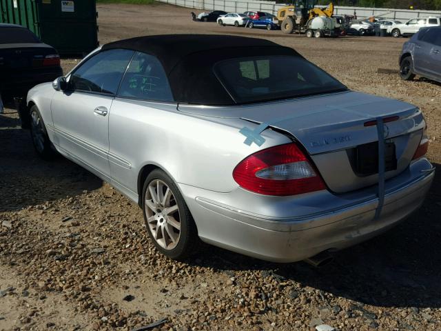 WDBTK56FX7T082777 - 2007 MERCEDES-BENZ CLK 350 SILVER photo 3