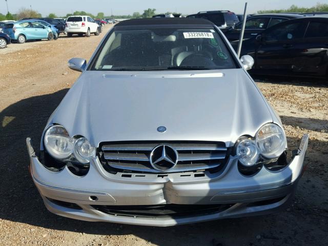 WDBTK56FX7T082777 - 2007 MERCEDES-BENZ CLK 350 SILVER photo 9