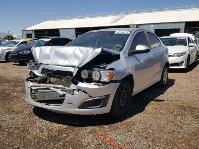 1G1JA5SH0F4163548 - 2015 CHEVROLET SONIC LS SILVER photo 2