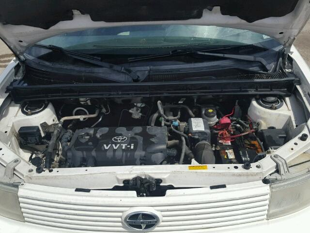 JTLKT324450209898 - 2005 TOYOTA SCION XB WHITE photo 7