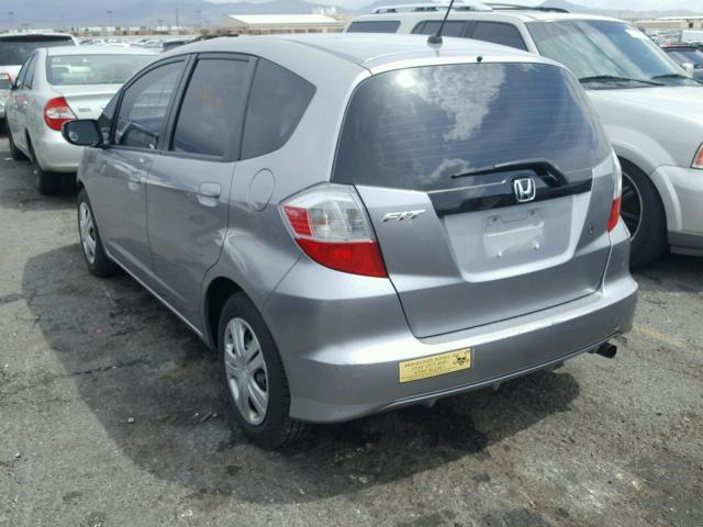 JHMGE8G28AS025867 - 2010 HONDA FIT SILVER photo 3