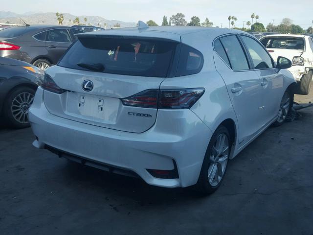 JTHKD5BH1H2292981 - 2017 LEXUS CT 200 WHITE photo 4