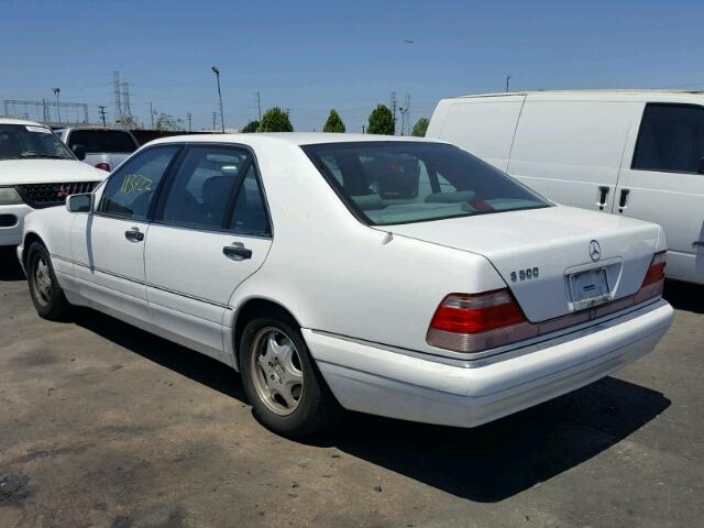 WDBGA51G6XA406369 - 1999 MERCEDES-BENZ S 500 WHITE photo 3