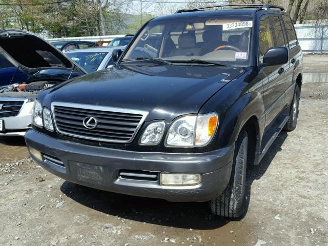 JT6HT00W7Y0082911 - 2000 LEXUS LX 470 BLACK photo 2