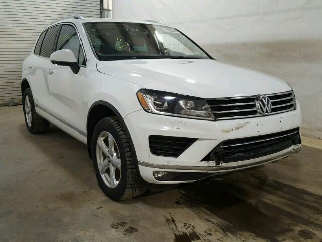 WVGEP9BPXFD002738 - 2015 VOLKSWAGEN TOUAREG V6 WHITE photo 1