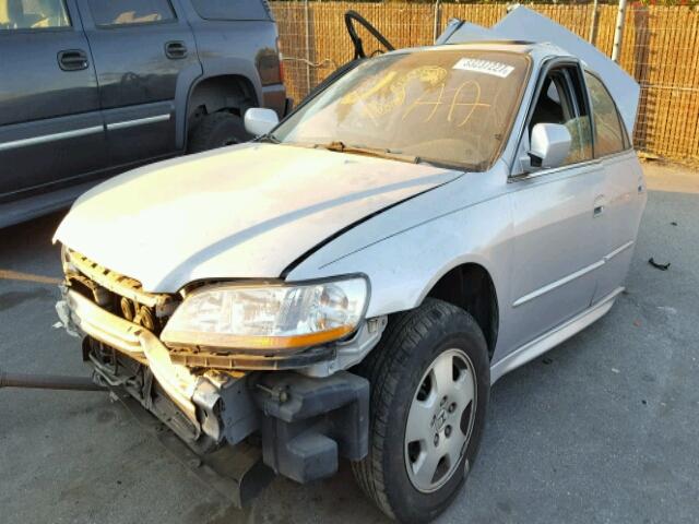 1HGCG16502A008471 - 2002 HONDA ACCORD EX SILVER photo 2