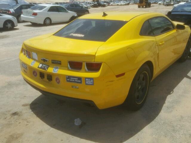 2G1FA1E30C9109660 - 2012 CHEVROLET CAMARO YELLOW photo 4