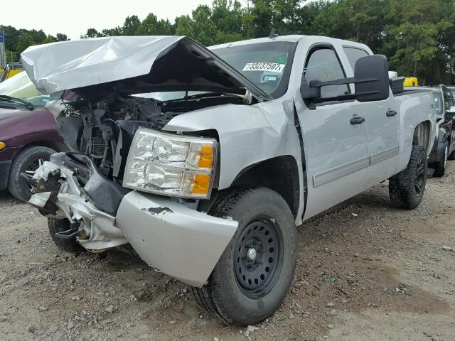 3GCPKREA8DG171742 - 2013 CHEVROLET SILVERADO SILVER photo 2