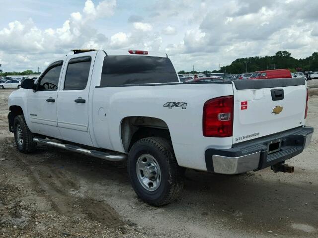 1GC4KXBG7AF104742 - 2010 CHEVROLET SILVERADO WHITE photo 3