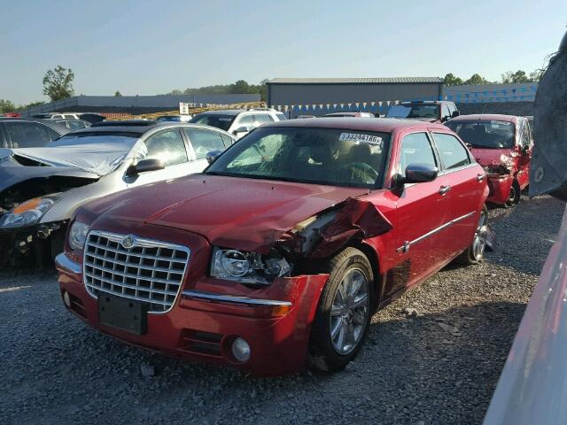 2C3KA63H27H767241 - 2007 CHRYSLER 300C RED photo 2