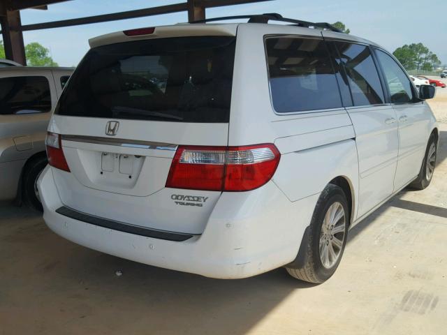 5FNRL38865B027156 - 2005 HONDA ODYSSEY TO WHITE photo 4