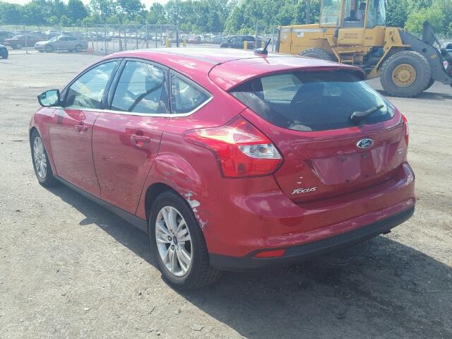 1FAHP3M25CL372454 - 2012 FORD FOCUS SEL RED photo 3