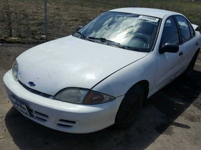 1G1JC524817380618 - 2001 CHEVROLET CAVALIER B WHITE photo 2