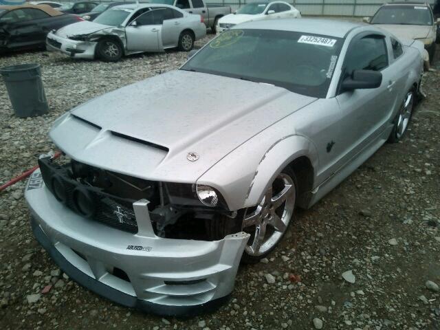 1ZVHT82H495101504 - 2009 FORD MUSTANG GT SILVER photo 2