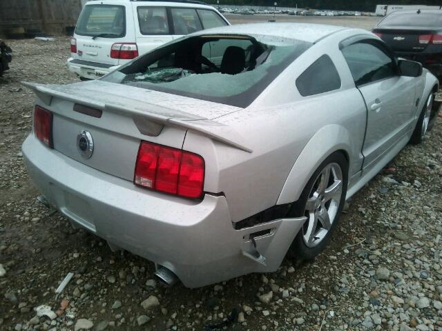 1ZVHT82H495101504 - 2009 FORD MUSTANG GT SILVER photo 4