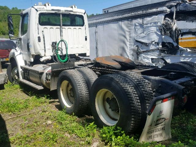 1FUJC5DV6DDBW8895 - 2013 FREIGHTLINER M2 112 MED WHITE photo 3