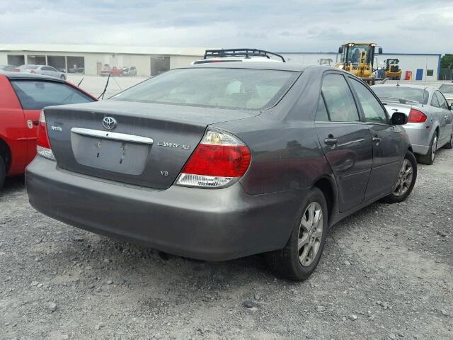 4T1BF30K55U618484 - 2005 TOYOTA CAMRY LE/X GRAY photo 4