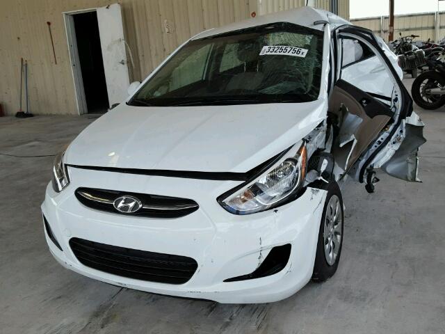 KMHCT4AE6GU082563 - 2016 HYUNDAI ACCENT SE WHITE photo 2