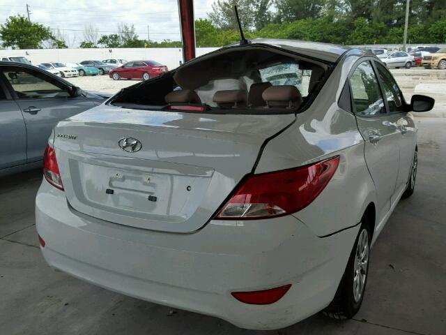 KMHCT4AE6GU082563 - 2016 HYUNDAI ACCENT SE WHITE photo 4