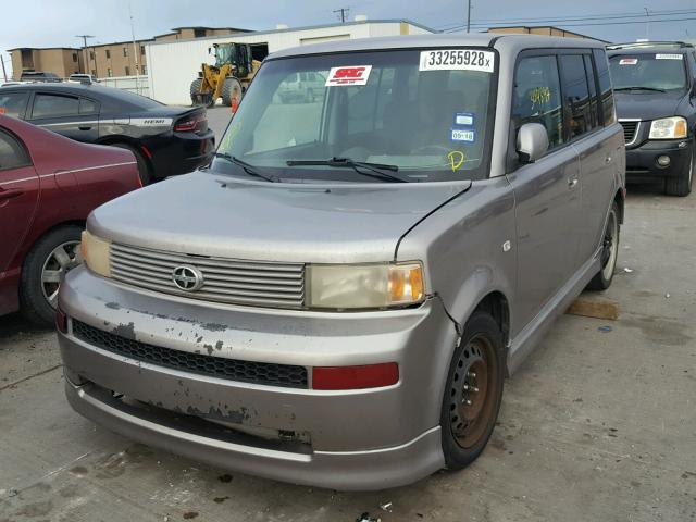 JTLKT324864043220 - 2006 TOYOTA SCION XB GRAY photo 2