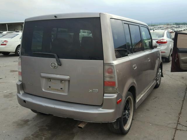 JTLKT324864043220 - 2006 TOYOTA SCION XB GRAY photo 4