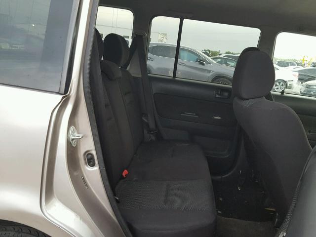 JTLKT324864043220 - 2006 TOYOTA SCION XB GRAY photo 6