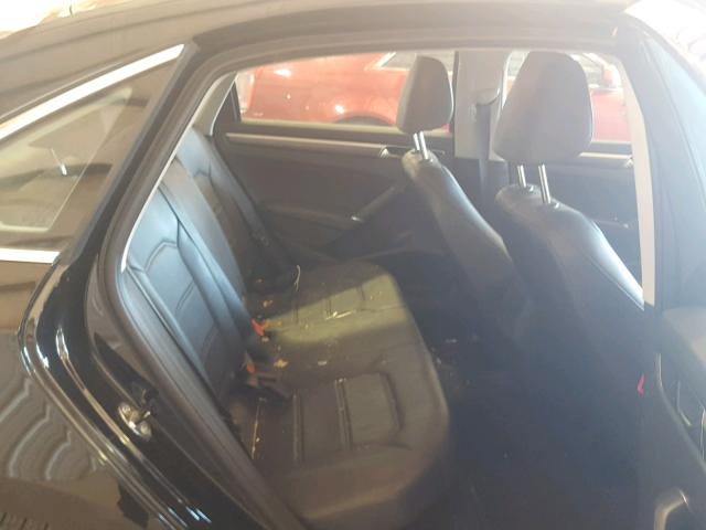 1VWDT7A38HC071125 - 2017 VOLKSWAGEN PASSAT R-L BLACK photo 6