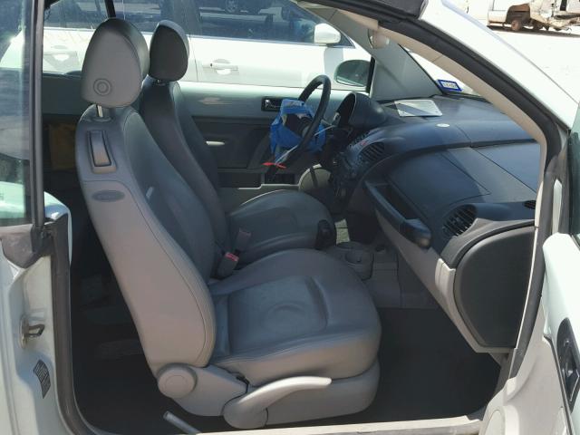 3VWBM31Y35M354745 - 2005 VOLKSWAGEN NEW BEETLE 蓝色 照片 5