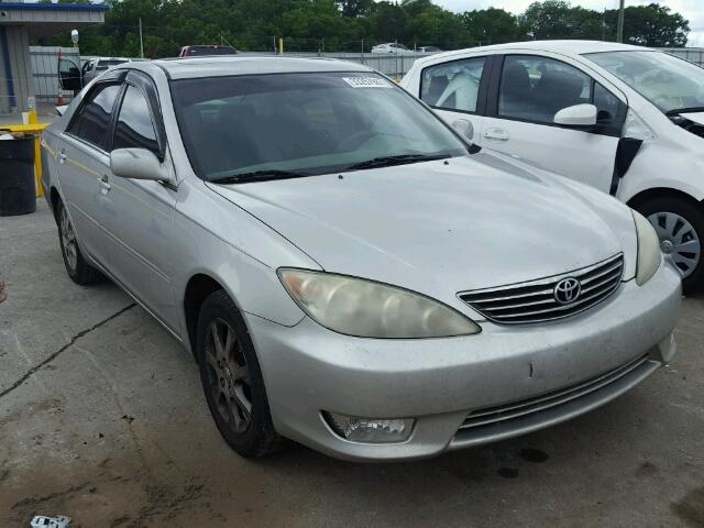 4T1BE32K25U980630 - 2005 TOYOTA CAMRY LE SILVER photo 1