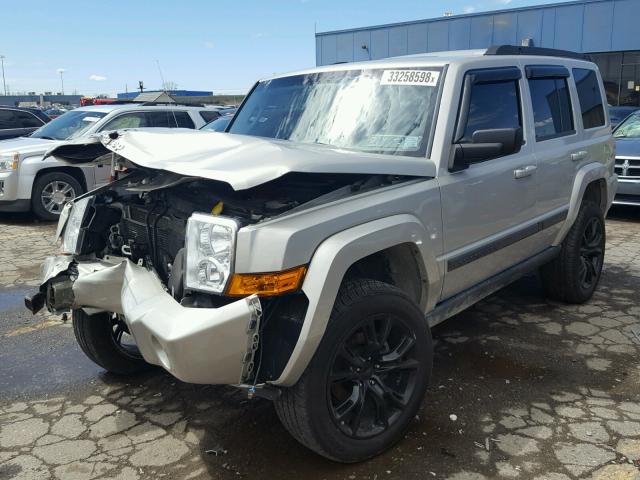 1J8HG48K78C235736 - 2008 JEEP COMMANDER WHITE photo 2
