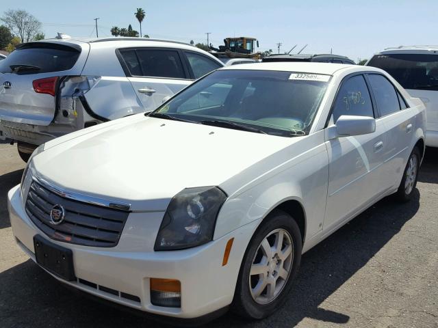 1G6DM57T760114639 - 2006 CADILLAC CTS WHITE photo 2