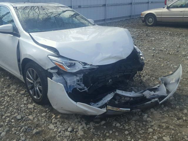 4T1BK1FK0FU556033 - 2015 TOYOTA CAMRY XSE WHITE photo 9