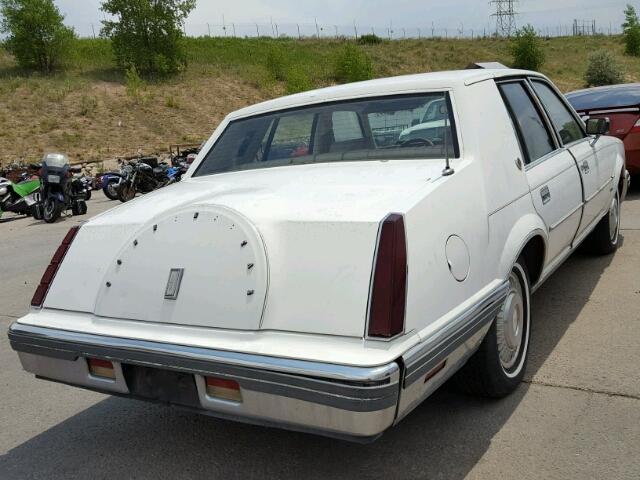 1MRBP98F6CY629735 - 1982 LINCOLN CONTINENTA WHITE photo 4