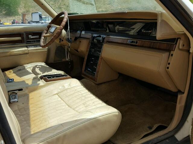 1MRBP98F6CY629735 - 1982 LINCOLN CONTINENTA WHITE photo 5