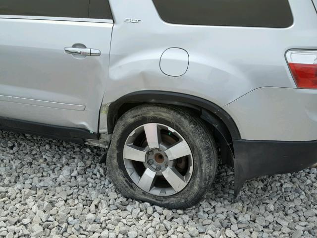 1GKKRRED8BJ274465 - 2011 GMC ACADIA SLT ვერცხლისფერი ფოტო 9