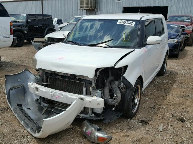 JTLKE50E081048840 - 2008 TOYOTA SCION XB WHITE photo 2
