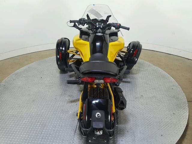 2BXRDDD20JV000397 - 2018 CAN-AM SPYDER ROA YELLOW photo 9