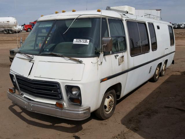 TZE063V100116 - 2000 GMC MOTORHOME WHITE photo 2