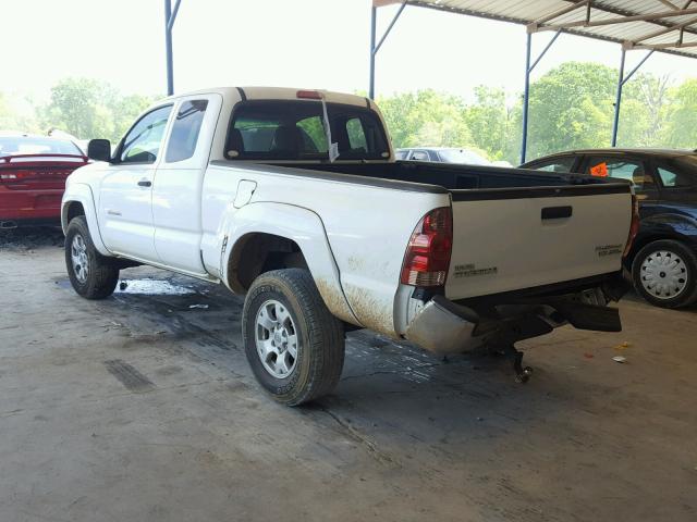 5TETU62N58Z476768 - 2008 TOYOTA TACOMA PRE WHITE photo 3