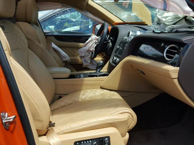 SJAAC2ZV3HC015688 - 2017 BENTLEY BENTAYGA ORANGE photo 5