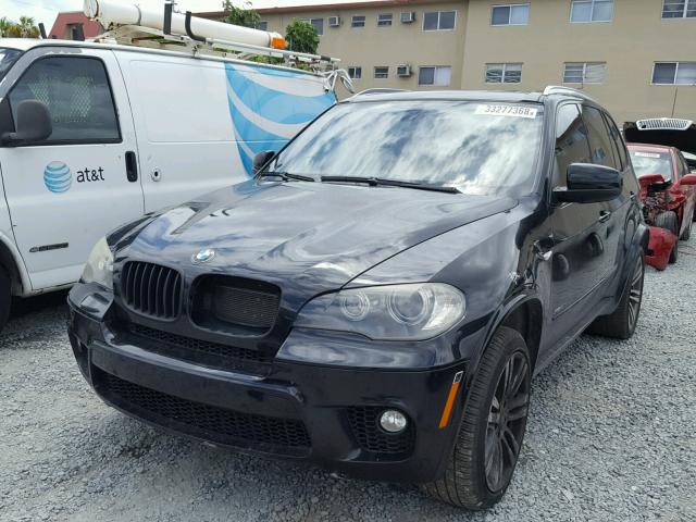 5UXZV8C57BL418733 - 2011 BMW X5 XDRIVE5 BLACK photo 2