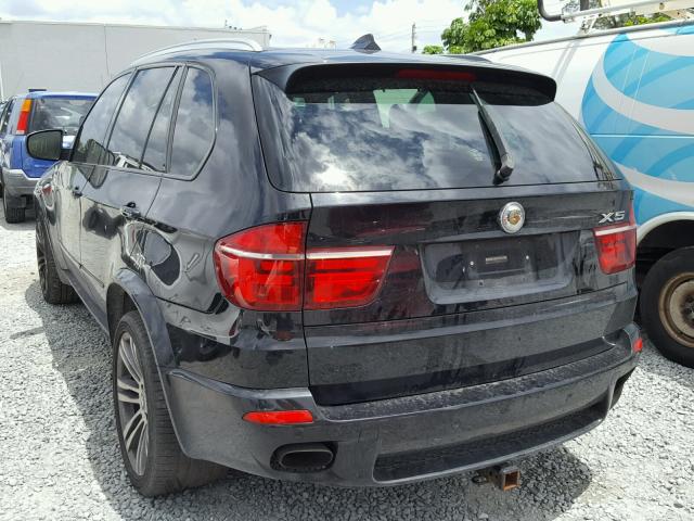 5UXZV8C57BL418733 - 2011 BMW X5 XDRIVE5 BLACK photo 3