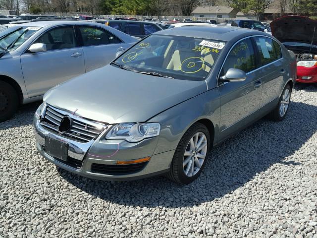 WVWAU73C76P077889 - 2006 VOLKSWAGEN PASSAT GREEN photo 2