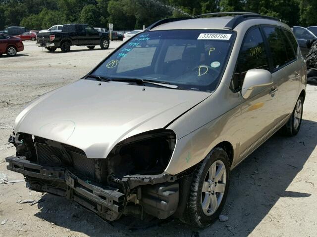 KNAFG526887129298 - 2008 KIA RONDO LX GOLD photo 2