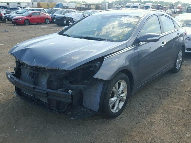 5NPEC4AC2BH194923 - 2011 HYUNDAI SONATA SE/ GRAY photo 2