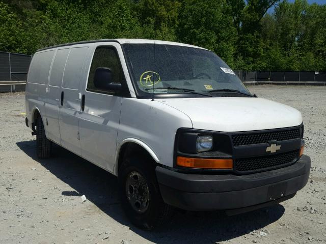 1GCGG25V171150570 - 2007 CHEVROLET EXPRESS G2 WHITE photo 1