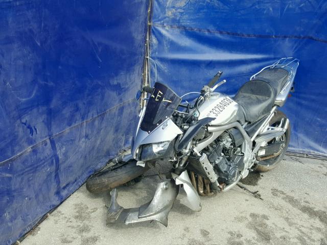 JYARN07Y45A001721 - 2005 YAMAHA FZS10 SILVER photo 2